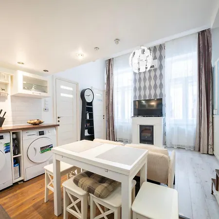 Apartmán Buda Boutique Mezzanine - Historic Hideaway With Ac Budapešť