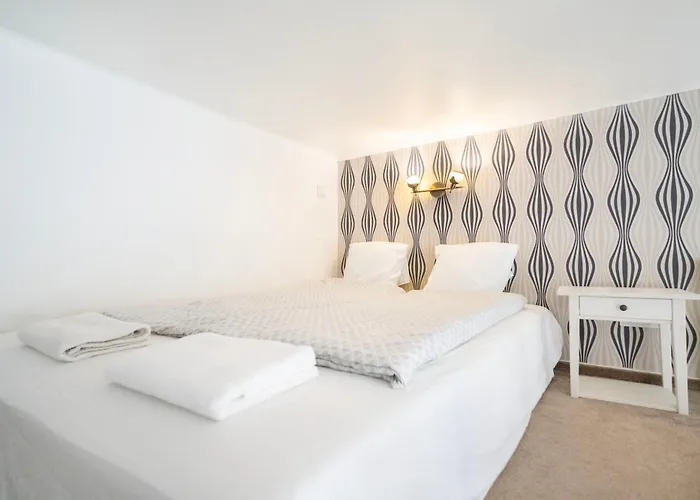 Buda Boutique Mezzanine - Historic Hideaway With Ac Appartement