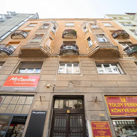 Apartmán Buda Boutique Mezzanine - Historic Hideaway With Ac